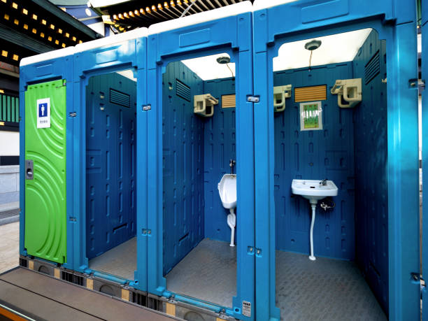 Best Portable bathroom rental  in Le Mars, IA